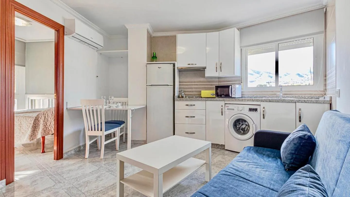アパート 797 Holiday Rentals- Amplio Estudio En Puerto Marina ベナルマデナ